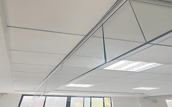 五家渠玻璃挡烟垂壁