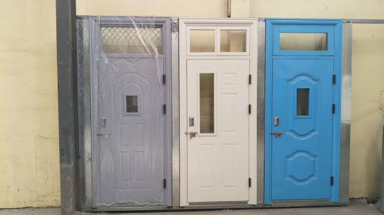 五家渠学校教室门