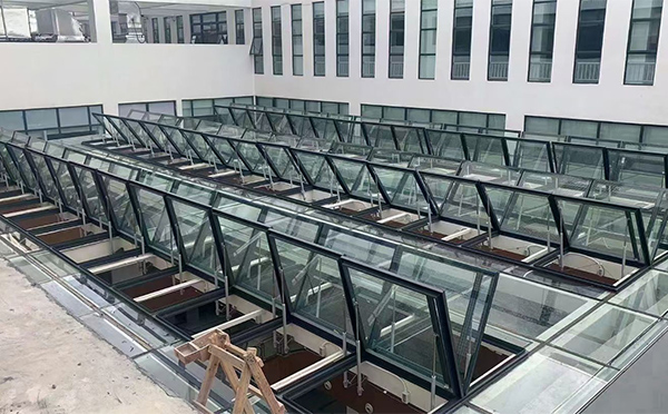 百安科技有限公司近期五家渠排烟窗项目案例分享