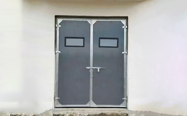 五家渠工业门在高温作业区域的运行表现